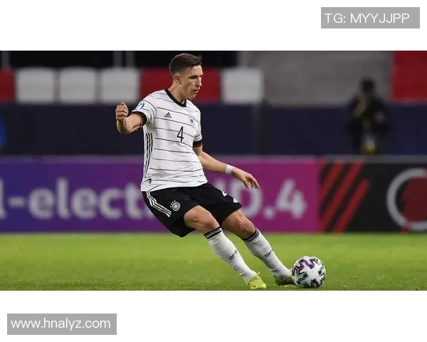 拒绝高薪诱惑33岁韩国球星李在成助力德甲球队争夺欧冠资格