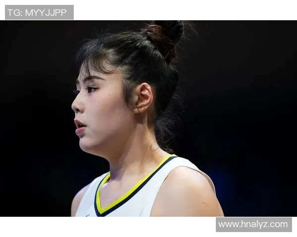 山西姑娘李月汝重返WNBA再战西雅图风暴队展现风采